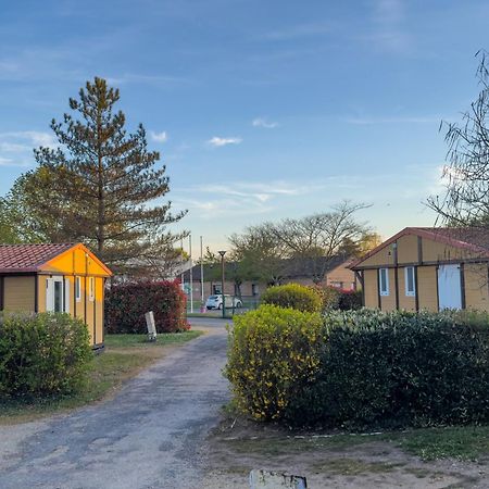 Onlycamp Camping Le Champ D'Ete Reyssouze Exterior photo