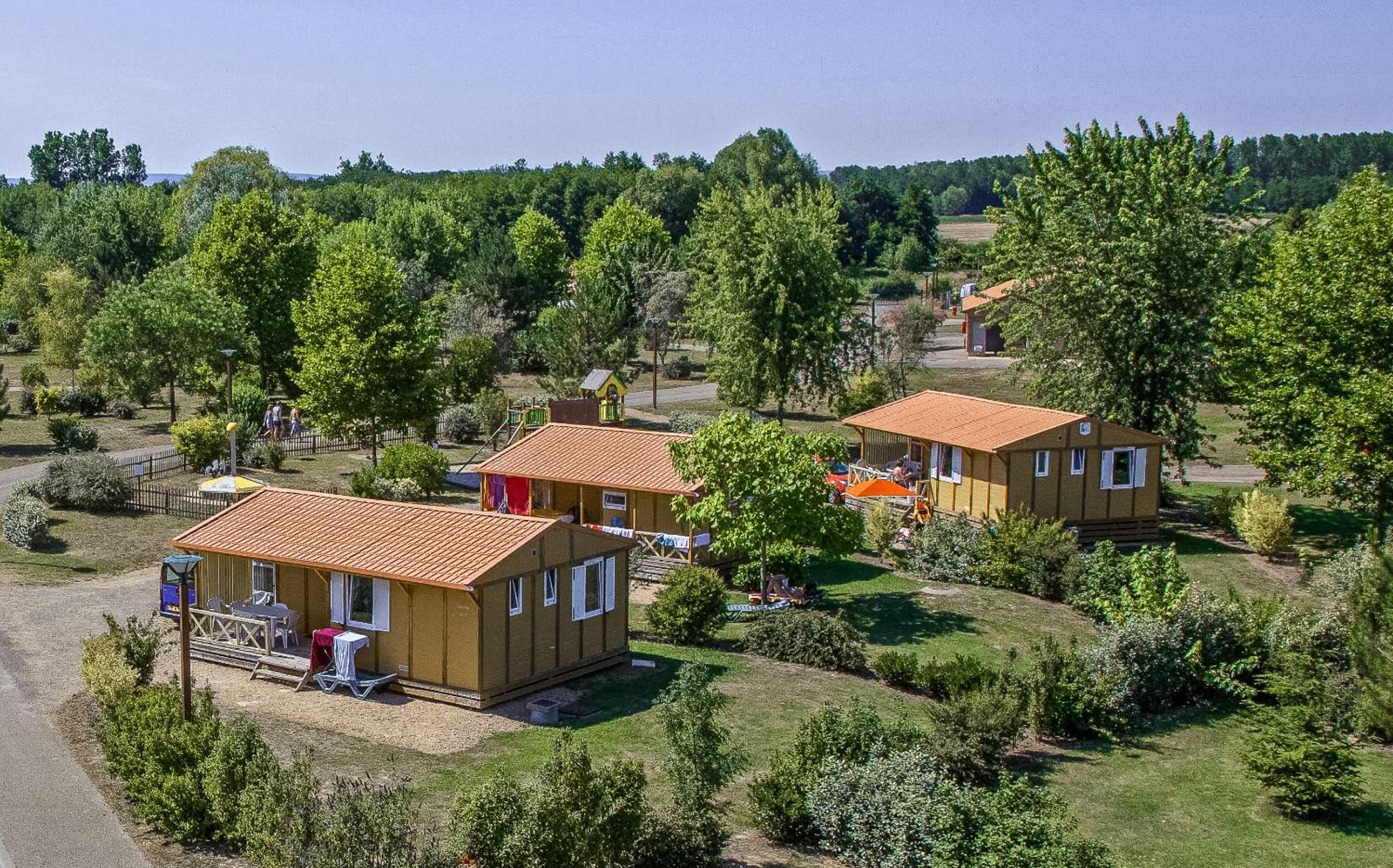 Onlycamp Camping Le Champ D'Ete Reyssouze Exterior photo