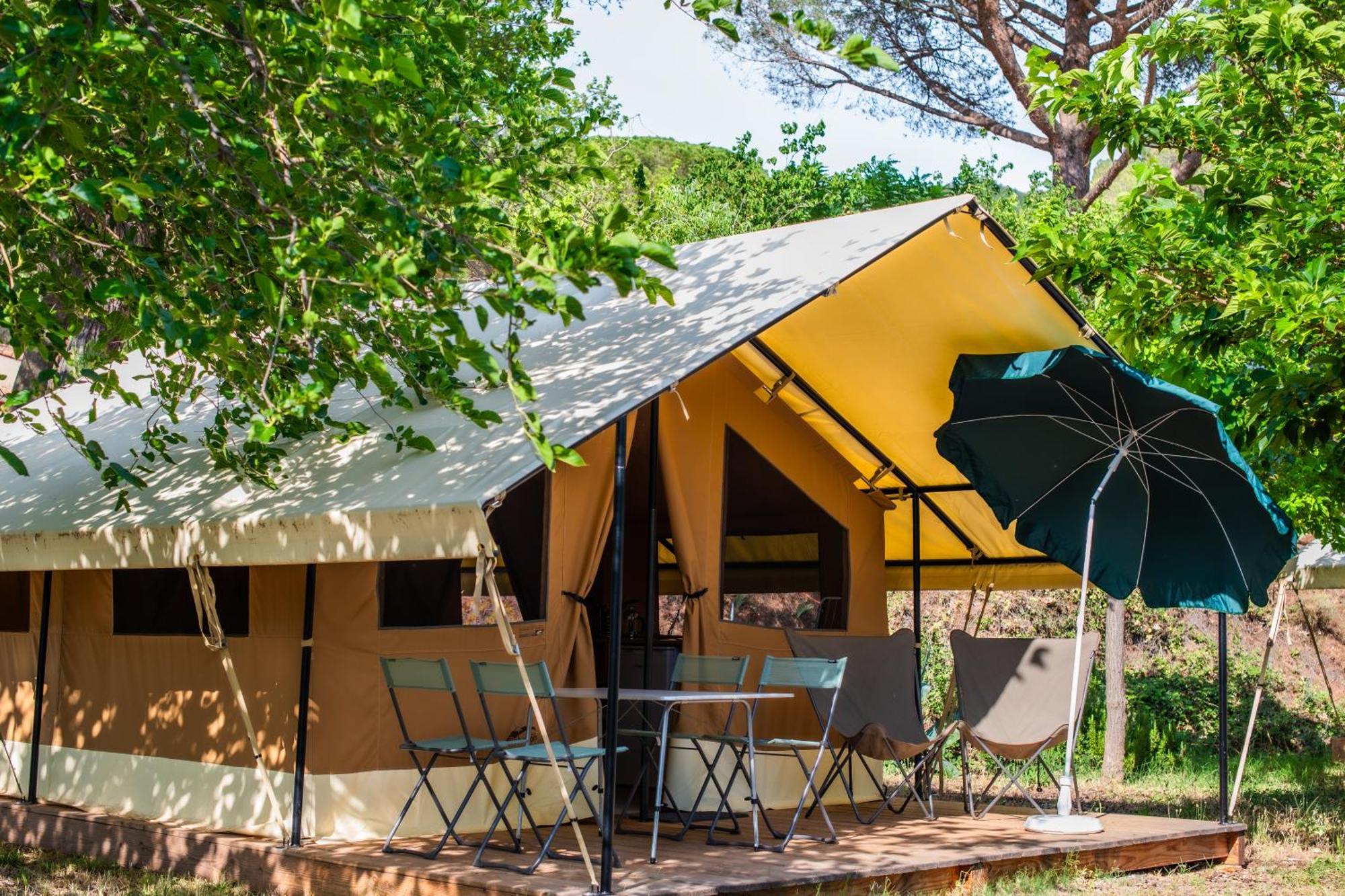 Onlycamp Camping Le Champ D'Ete Reyssouze Exterior photo